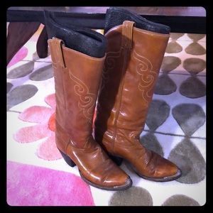 Vintage Tony Lama Cowboy Boots sz 5.5 tan